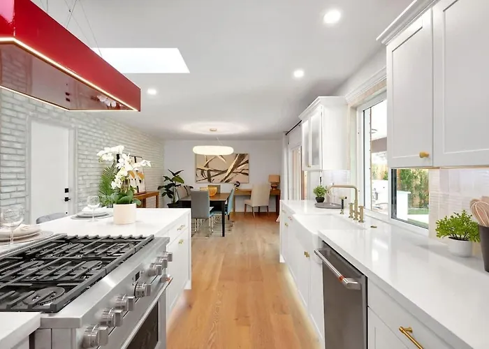 Holiday home Aura - Private Pool & - Minutes To Old Town