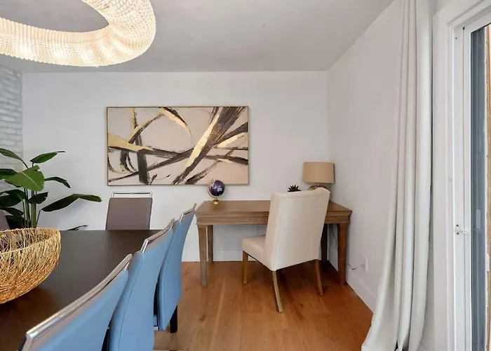 Aura - Private Pool & - Minutes To Old Town *